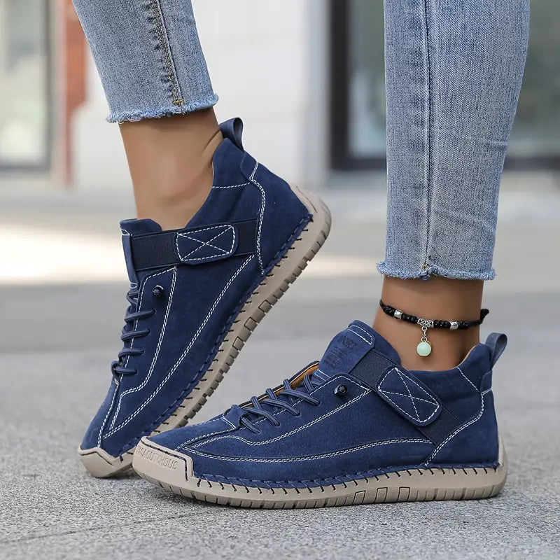 Spacious toe box lightweight everyday sneaker in blue