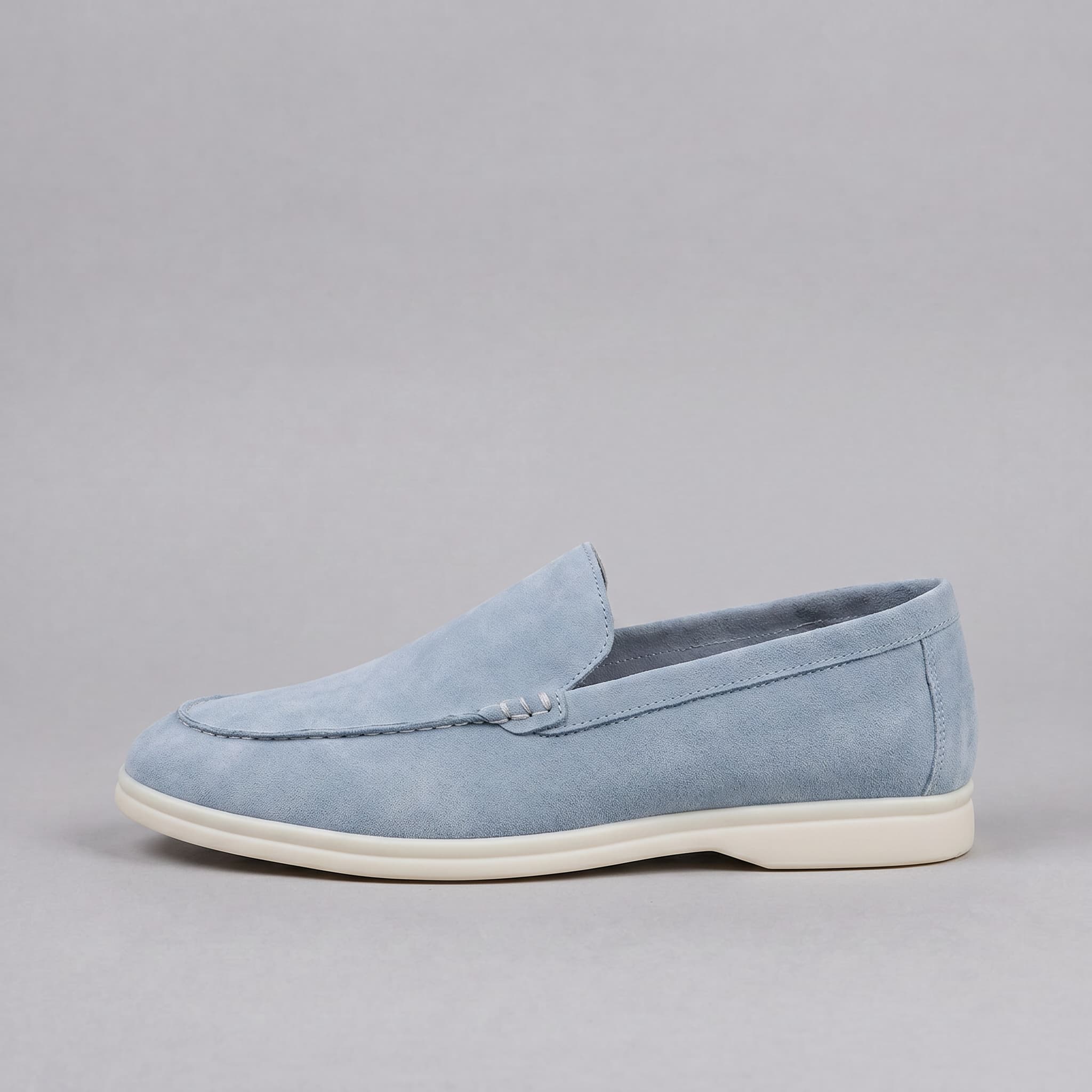 Sheepskin suede loafer with white rubber sole in powder blue