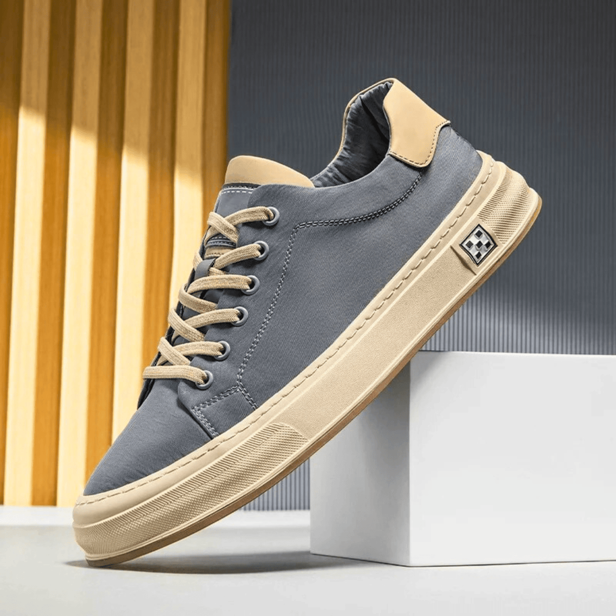 Fall Low Top Breathable Cushioned Casual Sneakers for Men in Blue Gray