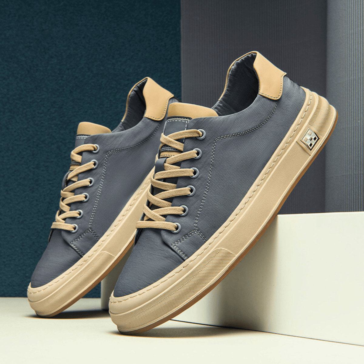Fall Low Top Breathable Cushioned Casual Sneakers for Men