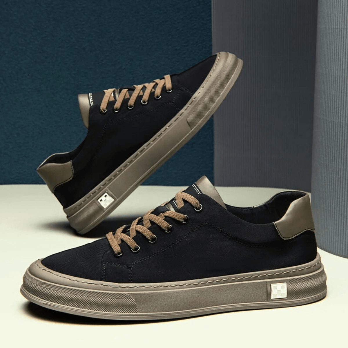 Fall Low Top Breathable Cushioned Casual Sneakers for Men
