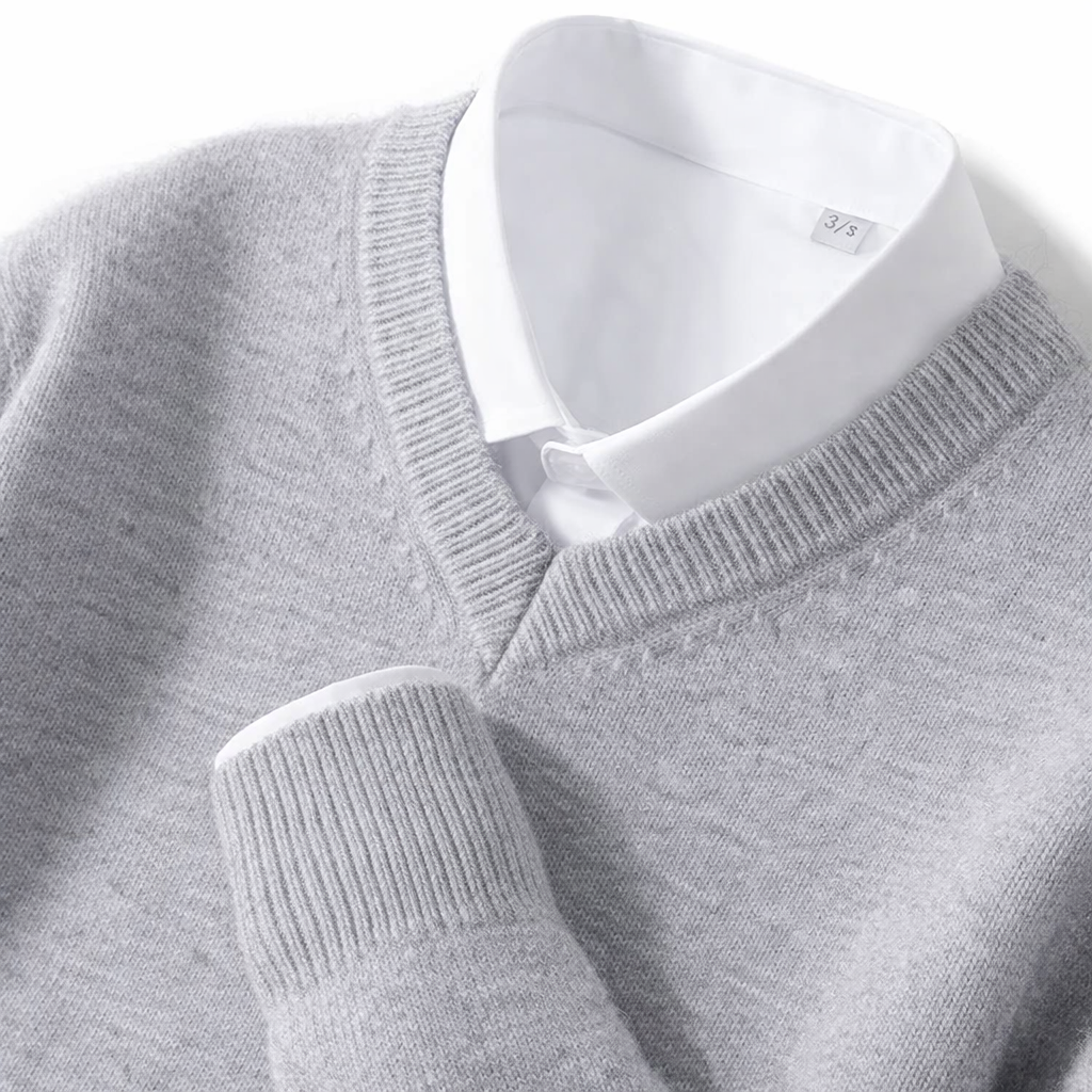 Midweight wool blend V-neck sweater in light gray