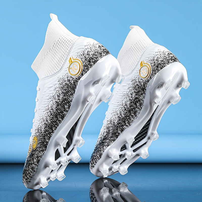 Anti slip breathable outdoor soccer shoe in white and black