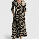 Geometric print relaxed day dress in gold - black