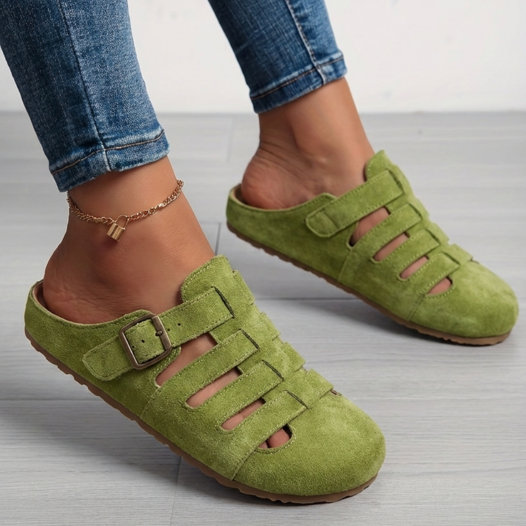 Minimal slip on mule sandal in green
