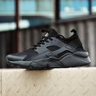 Huarache style mesh summer sneaker in black