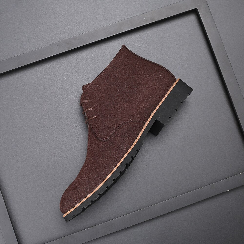 Men's Chukka Boots Suede-Look Lace Up Contrast Welt Lugged Sole