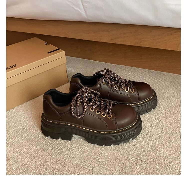 Non slip tread sole chunky lace up shoe in brown