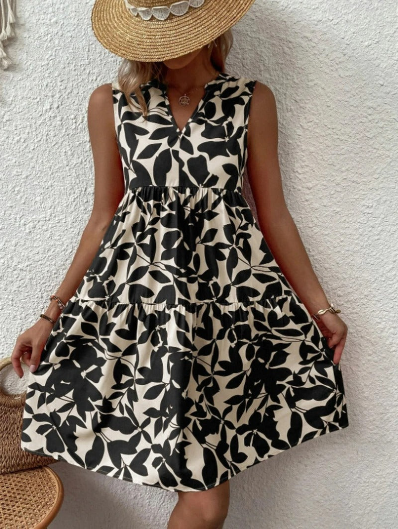 Boho floral V-neck strappy mini dress in black