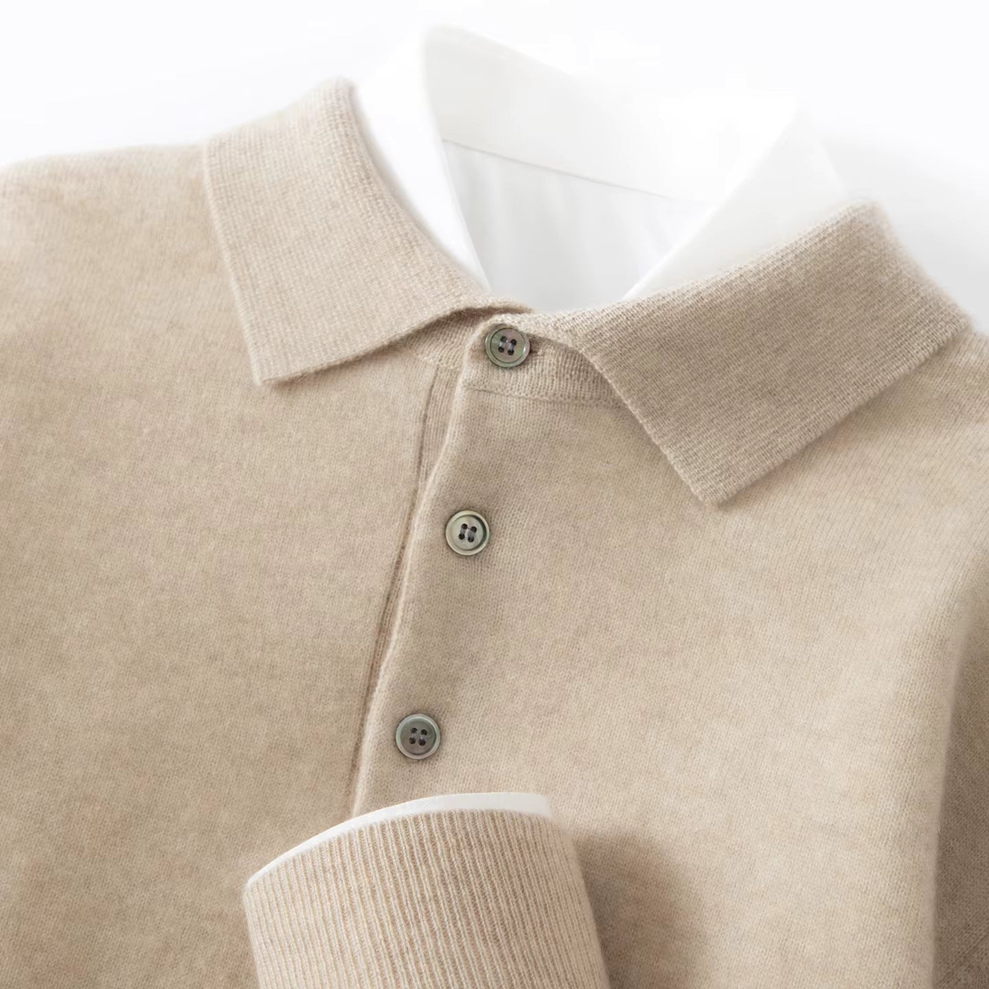 Turn down collar knit polo sweater in beige