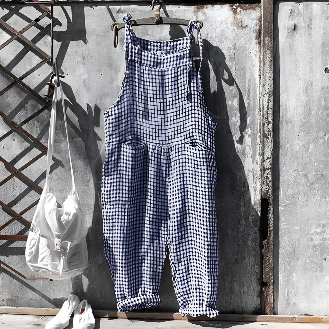 Vintage adjustable strap overall with pockets in dark blue