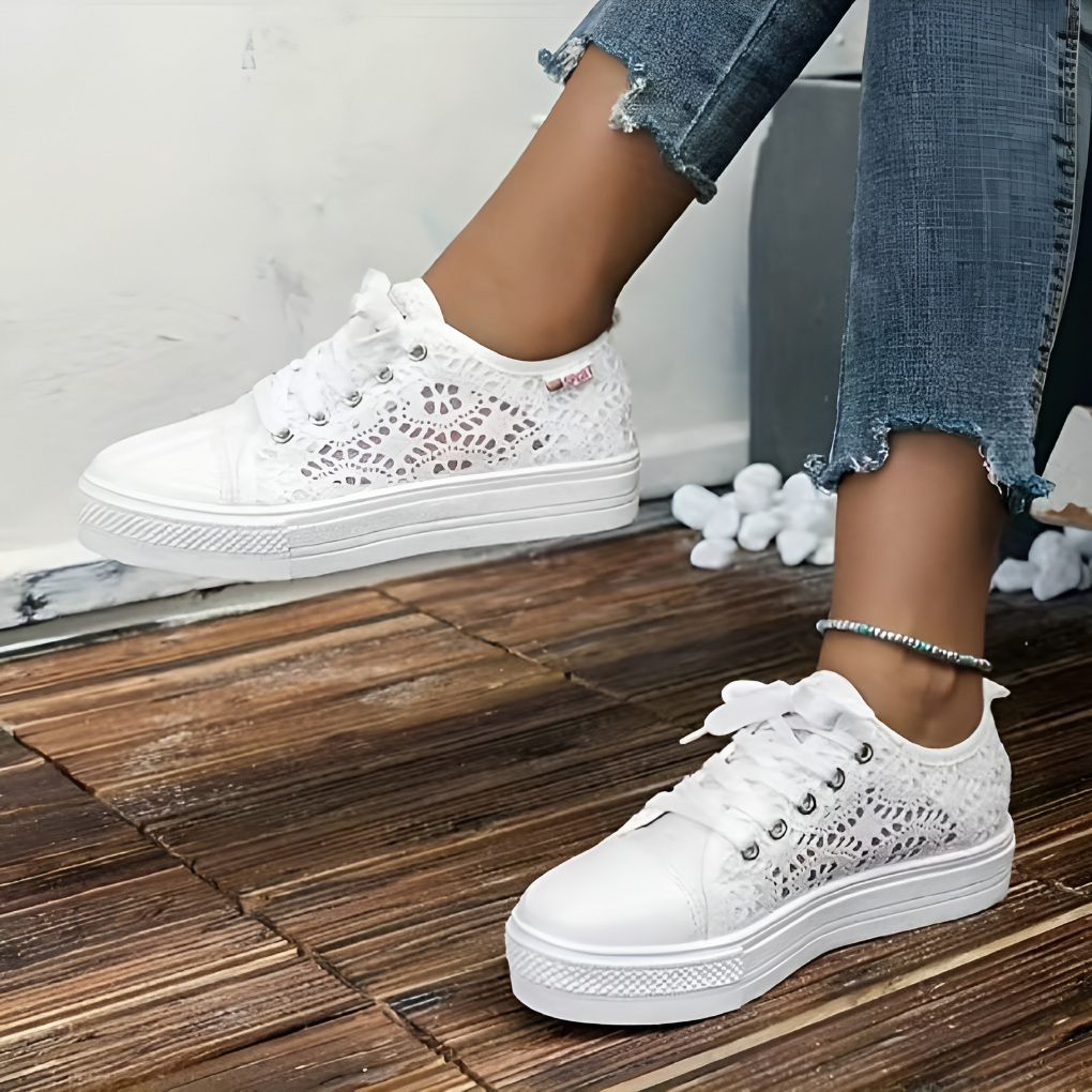 Women's Crochet Lace-Up Sneakers Cap Toe Flat