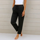 Breathable stretch relaxed fit pant in black