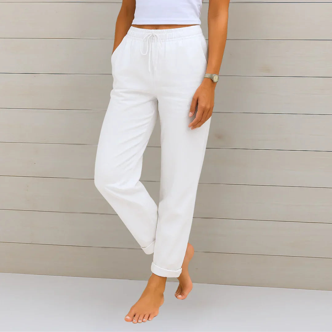 Breathable stretch relaxed fit pant in white