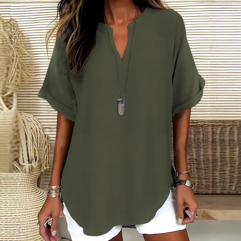 Mid sleeve V-neck everyday blouse in green