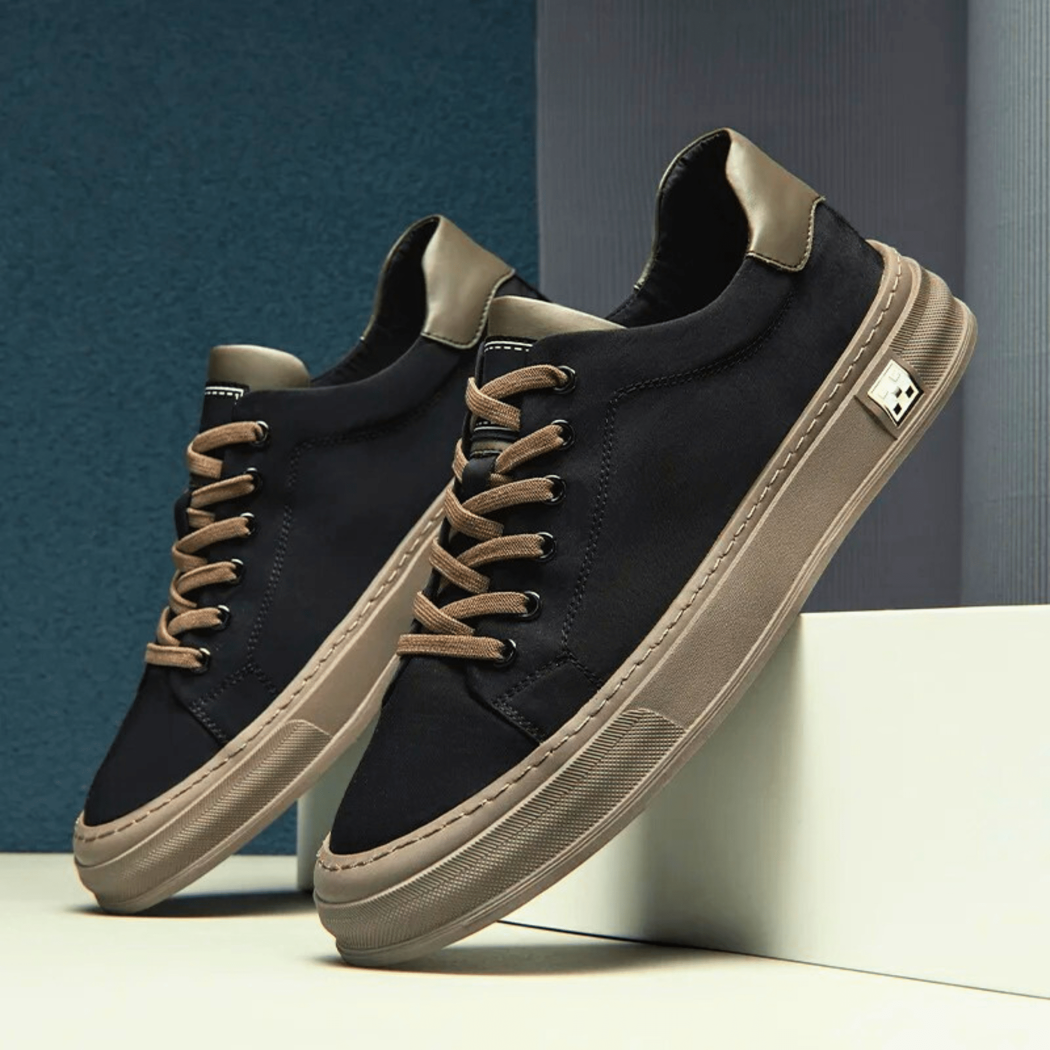 Fall Low Top Breathable Cushioned Casual Sneakers for Men