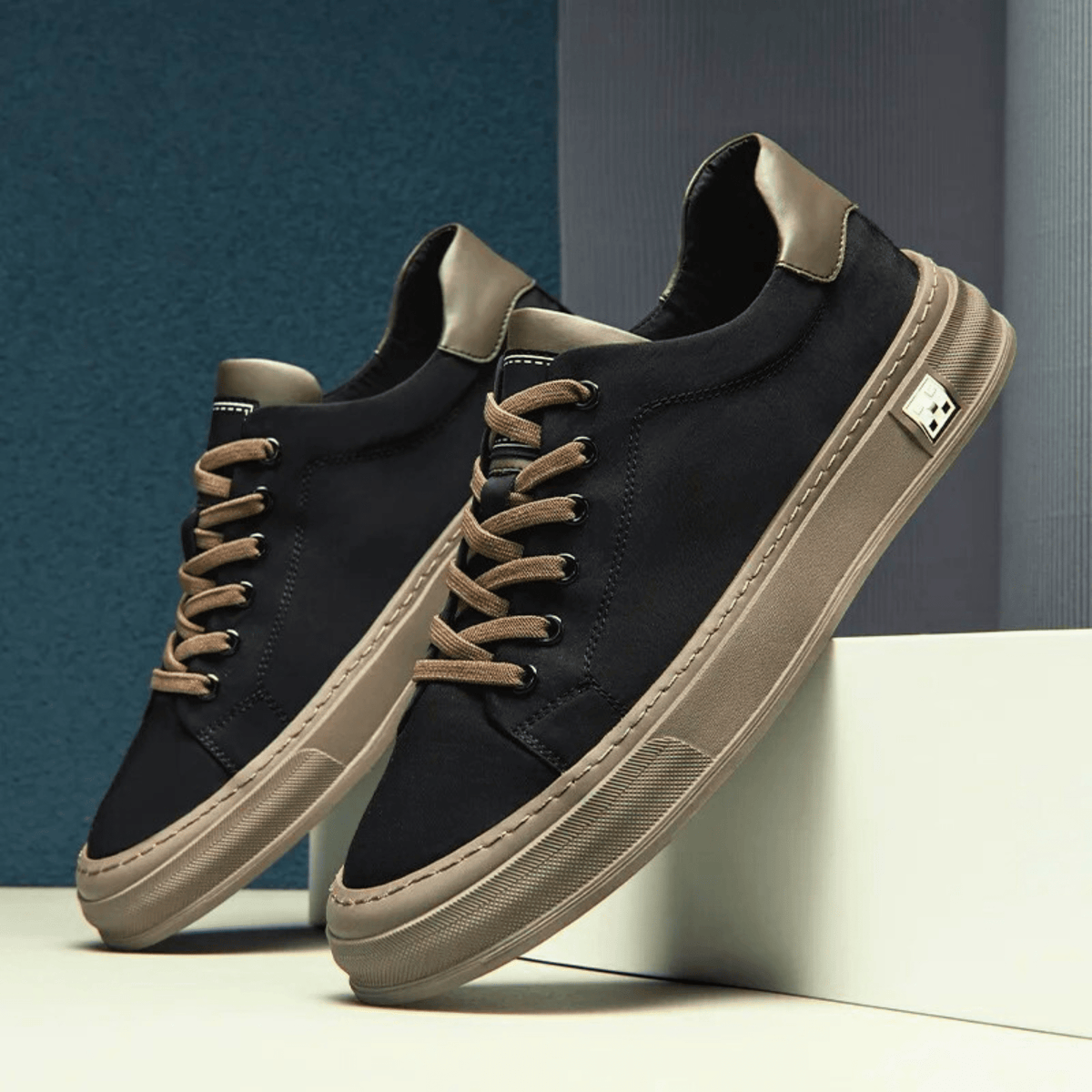 Fall Low Top Breathable Cushioned Casual Sneakers for Men